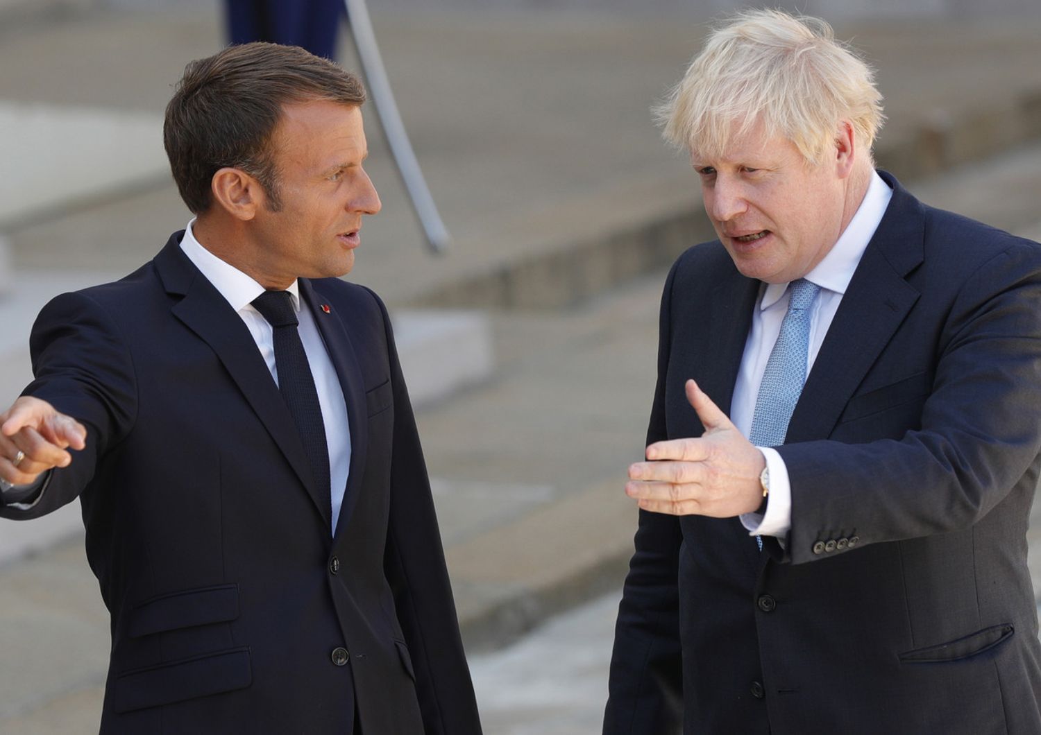 Emmanuel Macron e Boris Johnson