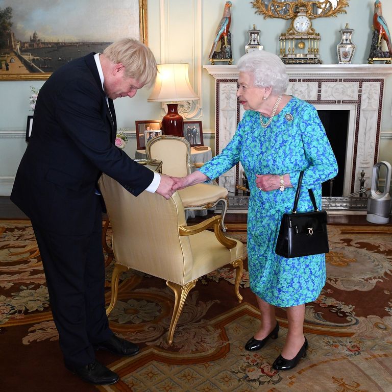 Regina Elisabetta - Boris Johnson