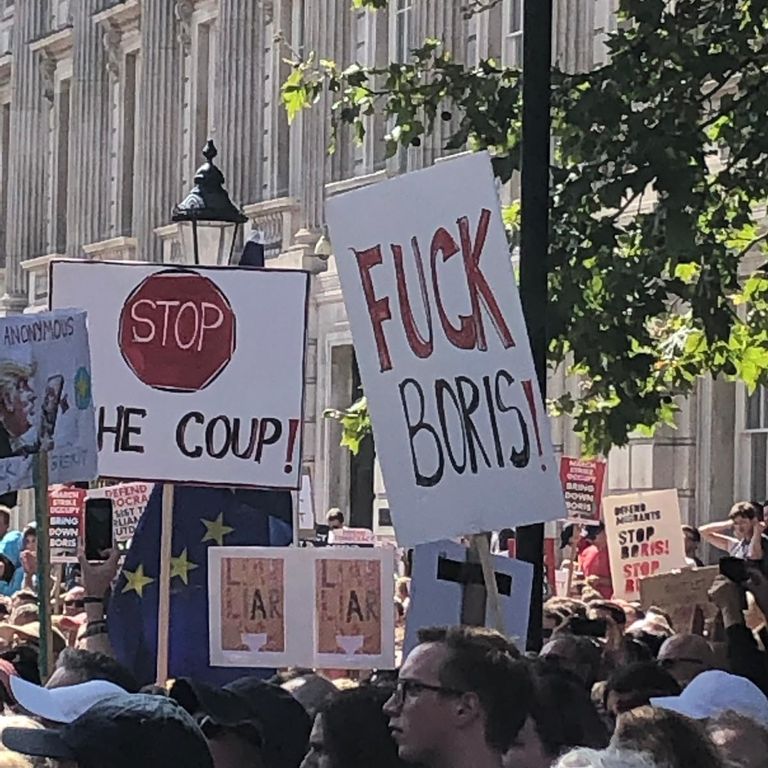 La manifestazione a Londra contro la sospensione del Parlamento&nbsp;