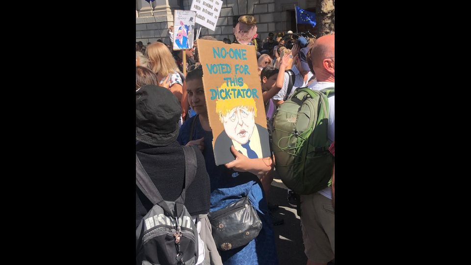 La manifestazione a Londra contro la sospensione del Parlamento&nbsp;