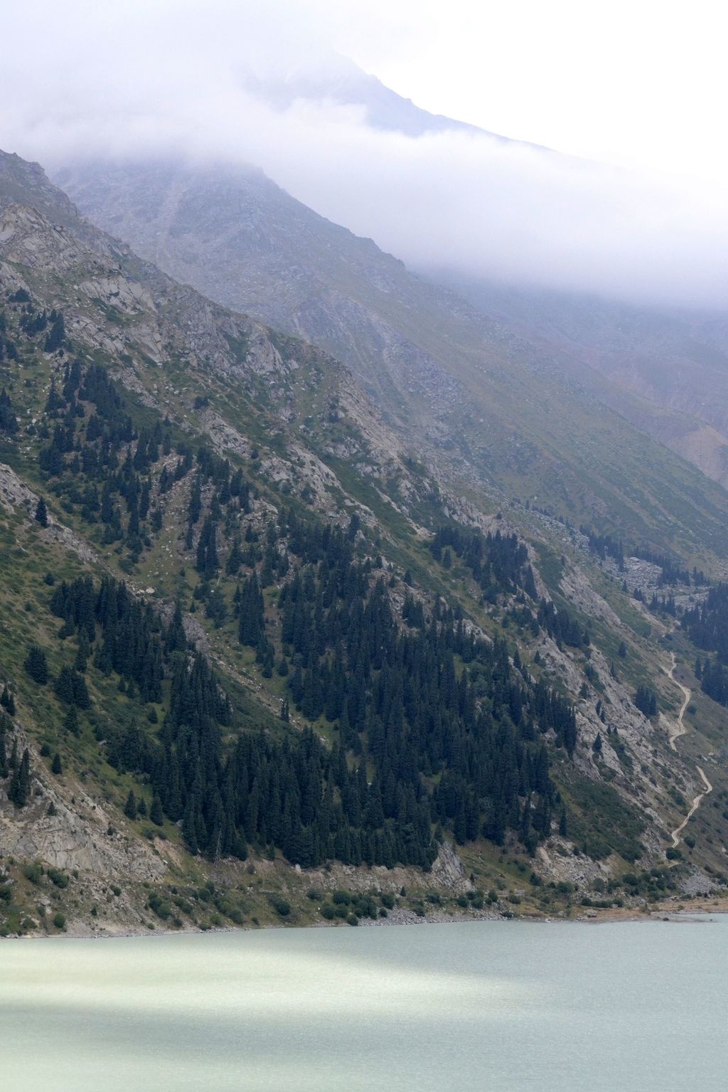 Il lago Grande Almaty