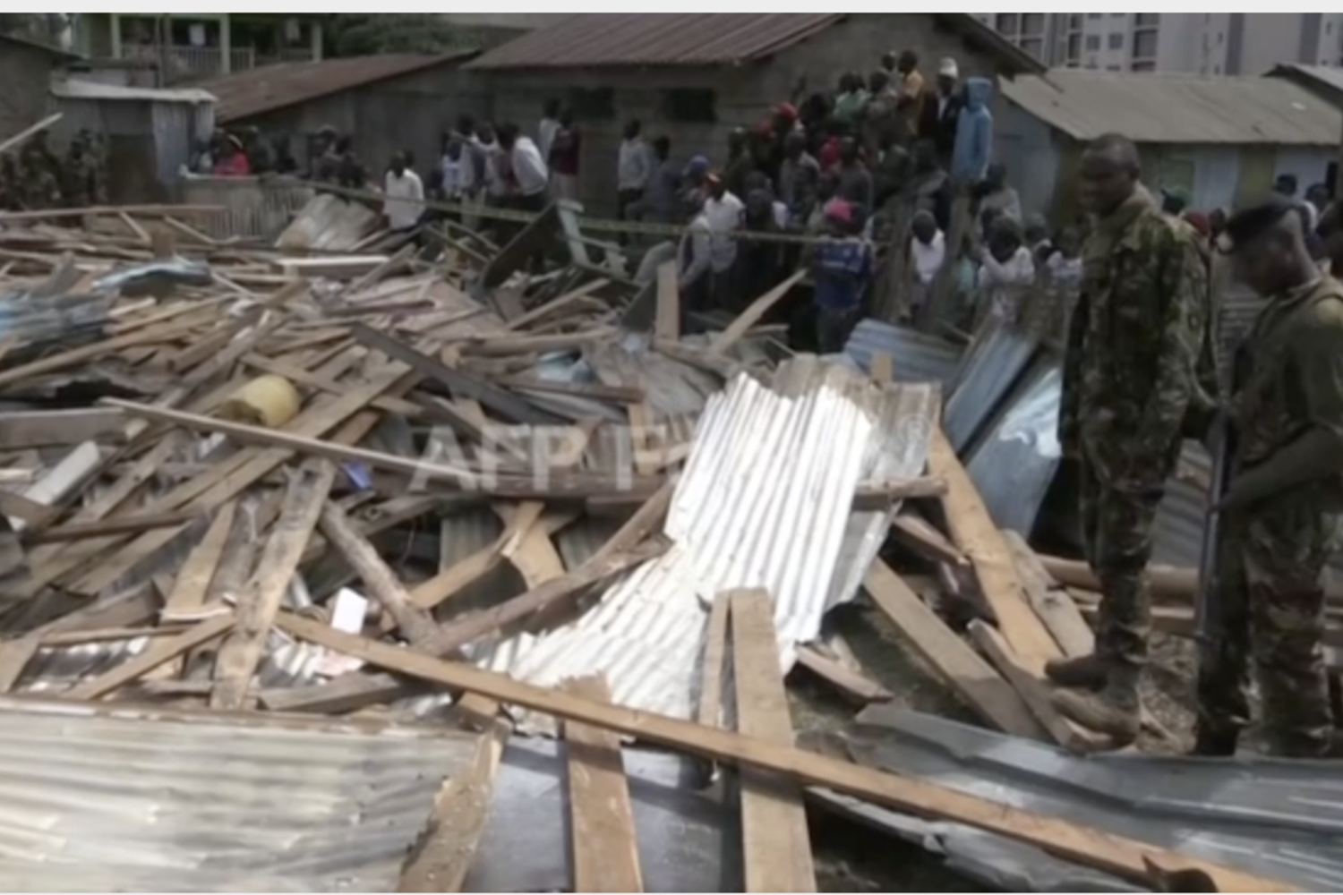 Crollo di una scuola a Nairobi
