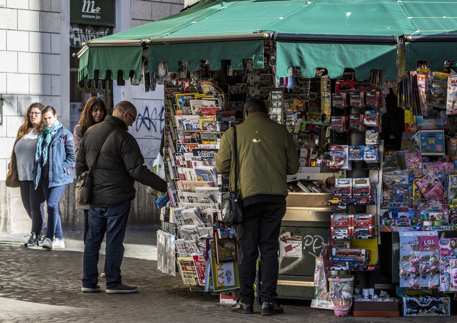 Edicola, rassegna stampa