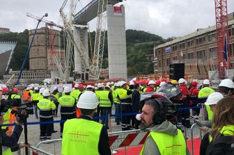 Il primo troncone del ponte di Genova