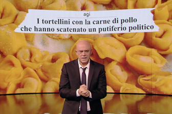 Maurizio Crozza nella puntata di 'Fratelli di Crozza' del 4 ottobre 2019 su Canale Nove