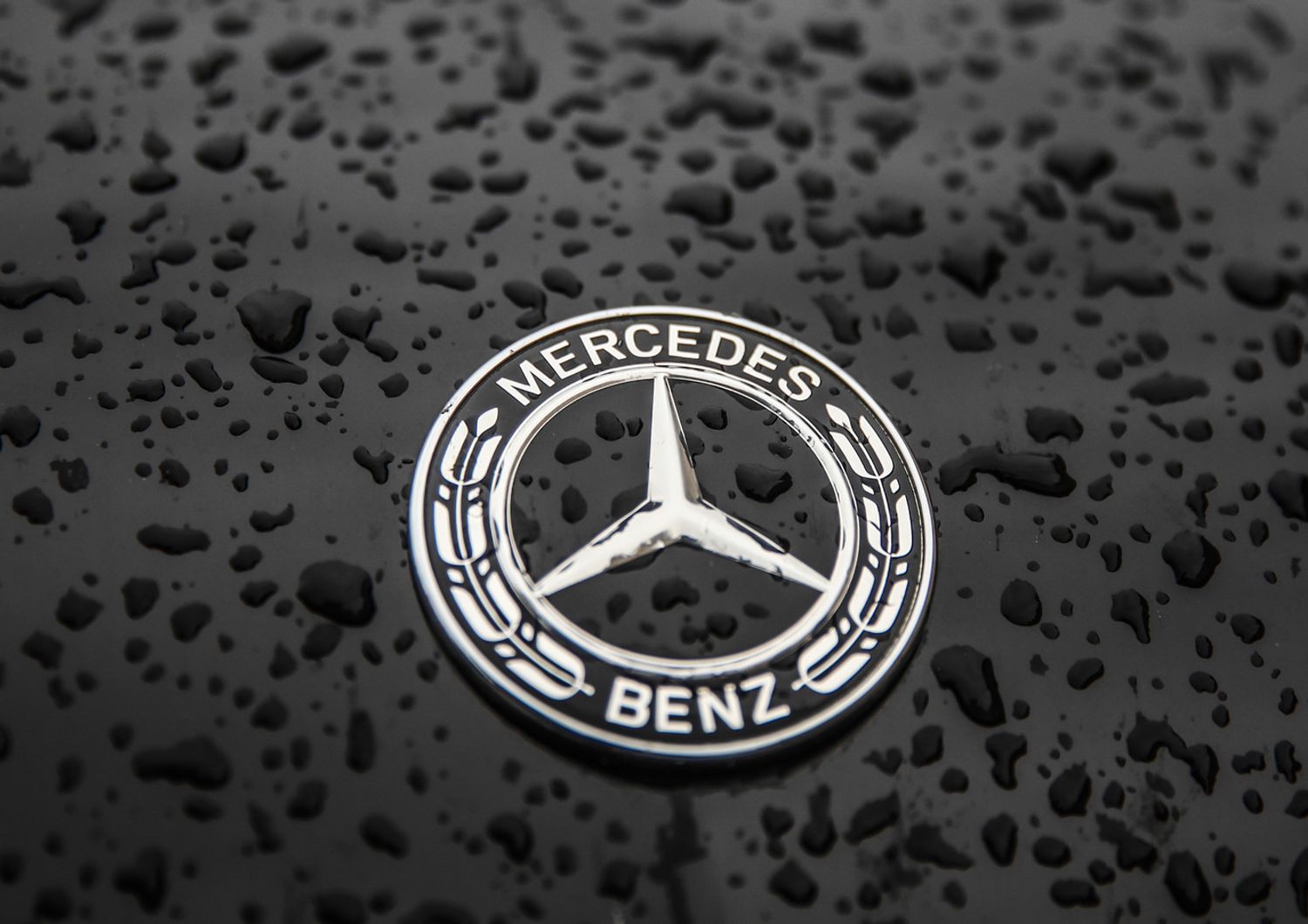 Il logo della Mercedes
