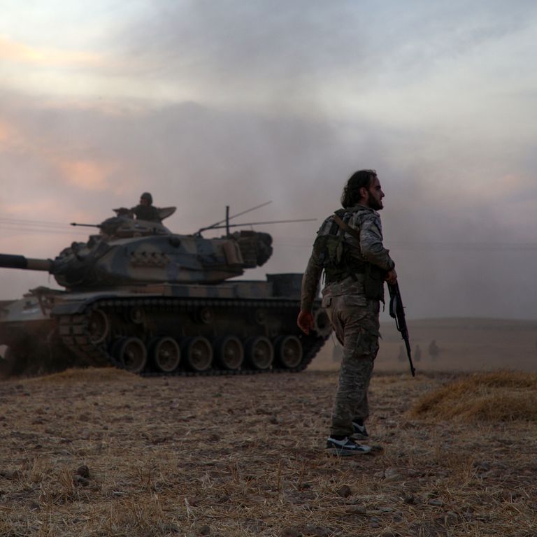 Siria, carri armati turchi a supporto delle milizie a nord