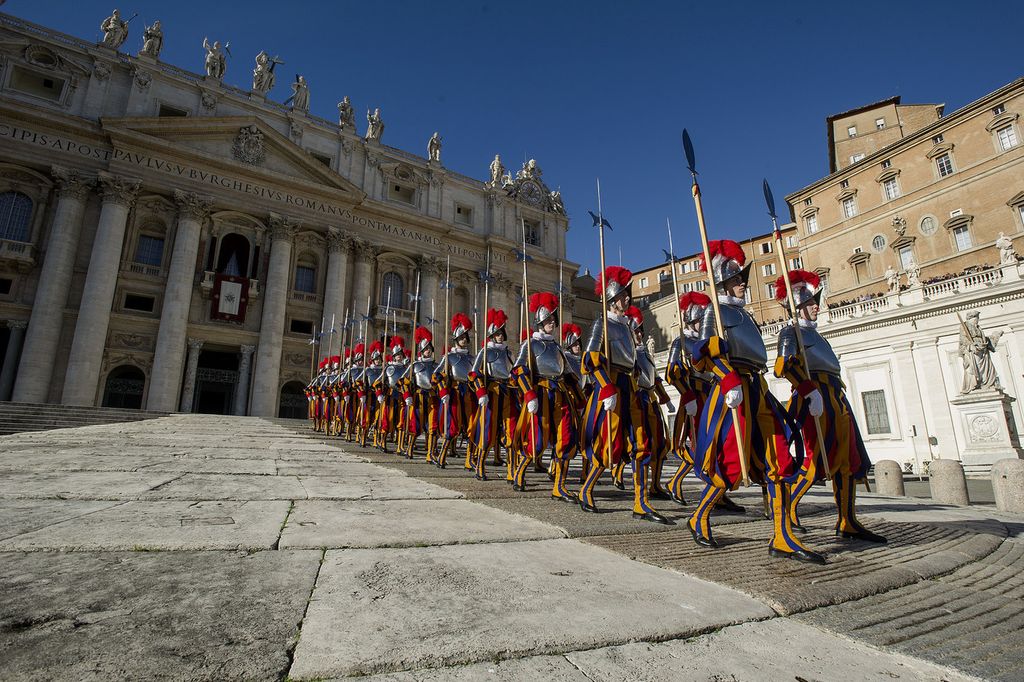 Vaticano, guardie svizzere