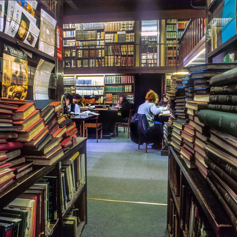 Una biblioteca di storia