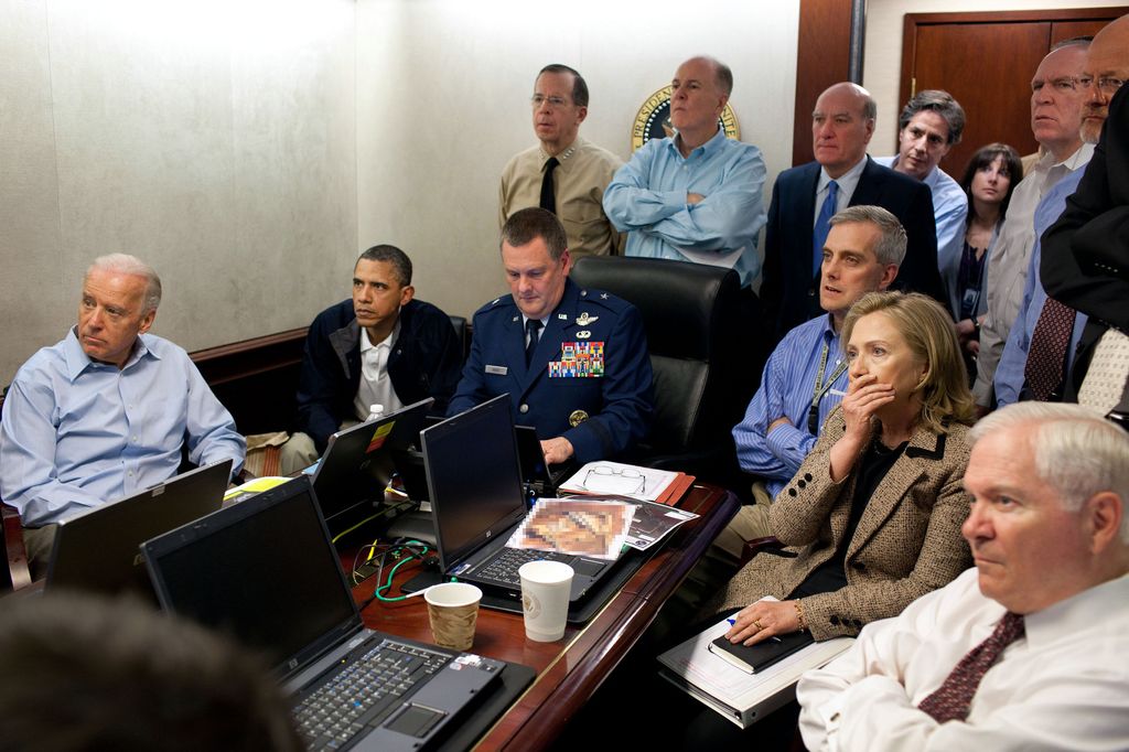 La war room della Casa Bianca durante il blitz in cui fu ucciso Osama bin Laden