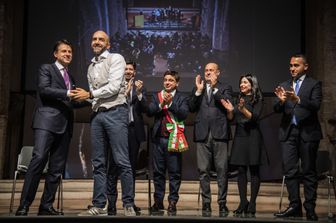 Giuseppe Conte, Vincenzo Bianconi, Roberto Speranza, Francesco De Rebotti, Nicola Zingaretti, Stefania Proietti e Luigi Di Maio&nbsp;