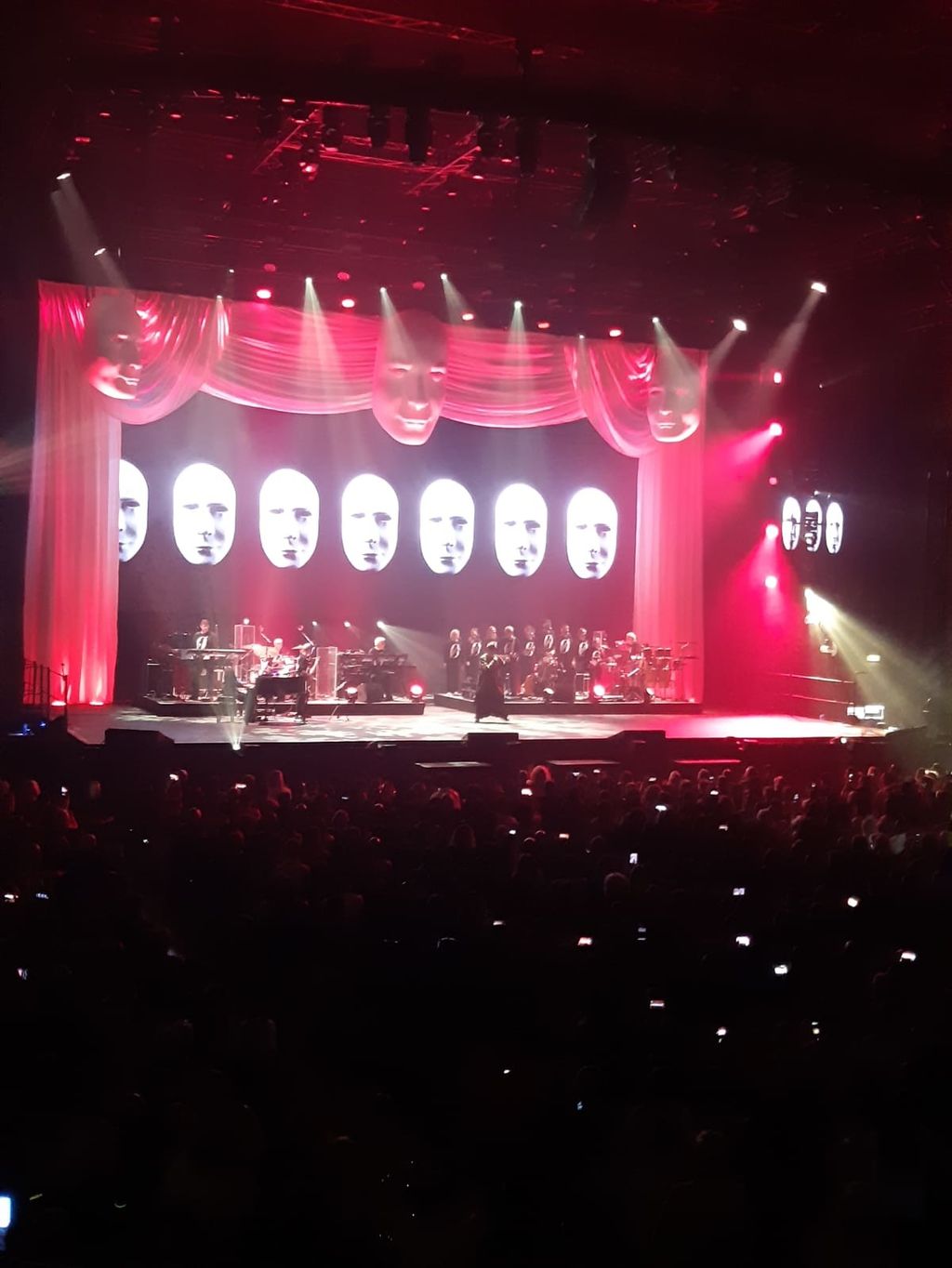 Renato Zero, 'Zero il folle in tour', Palaeur