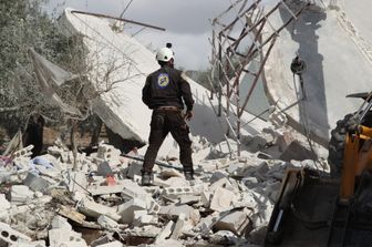 Un casco bianco ad Aleppo