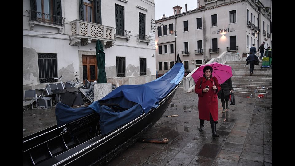 I danni dell'acqua alta a Venezia