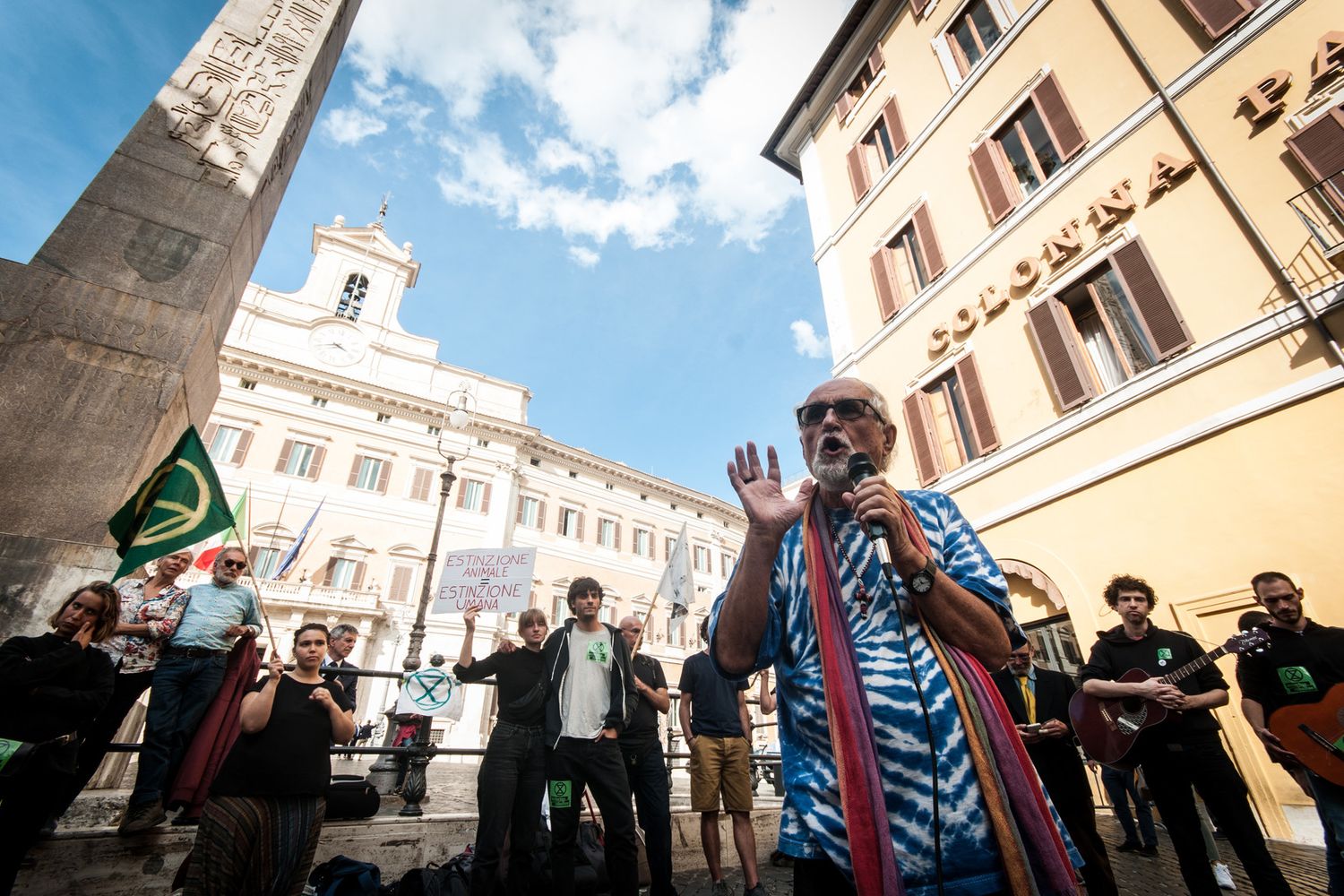 Padre Alex Zanotelli