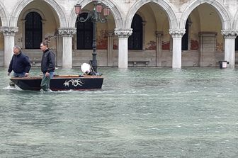 L'acqua alta a piazza San Marco, Venezia