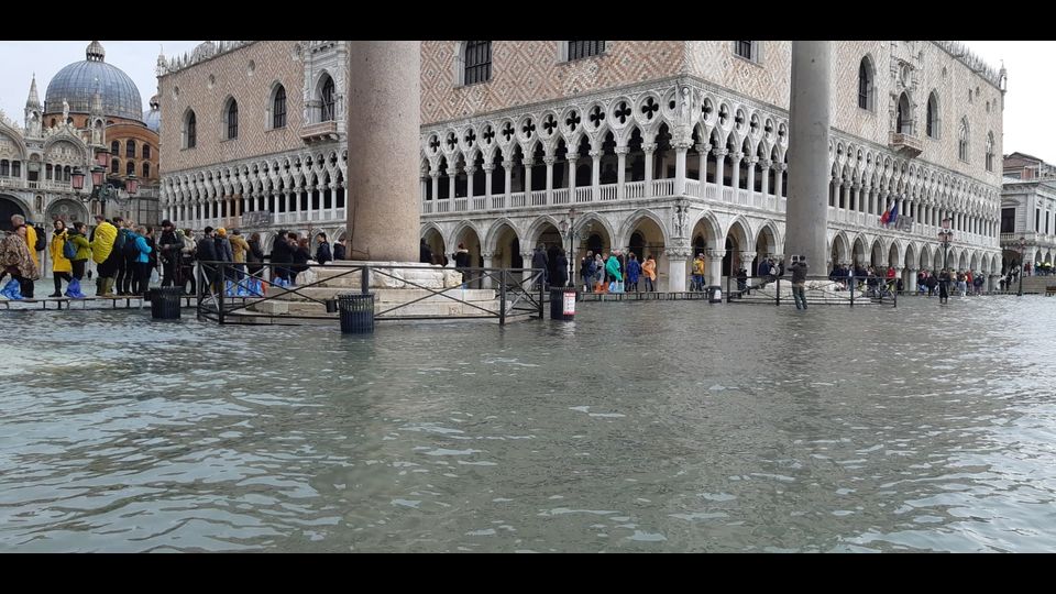 L'acqua alta in piazza San Marco, Venezia&nbsp;