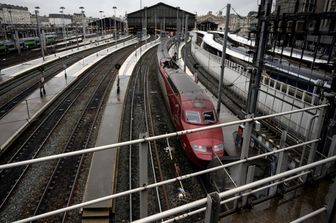 gare du nord stazione evacuata parigi