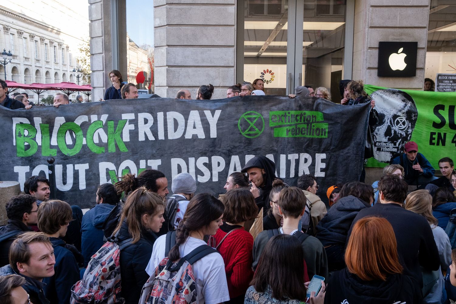 Manifestazioni contro il Black Friday