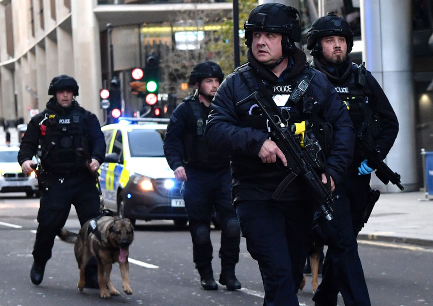 Polizia attacco London Bridge