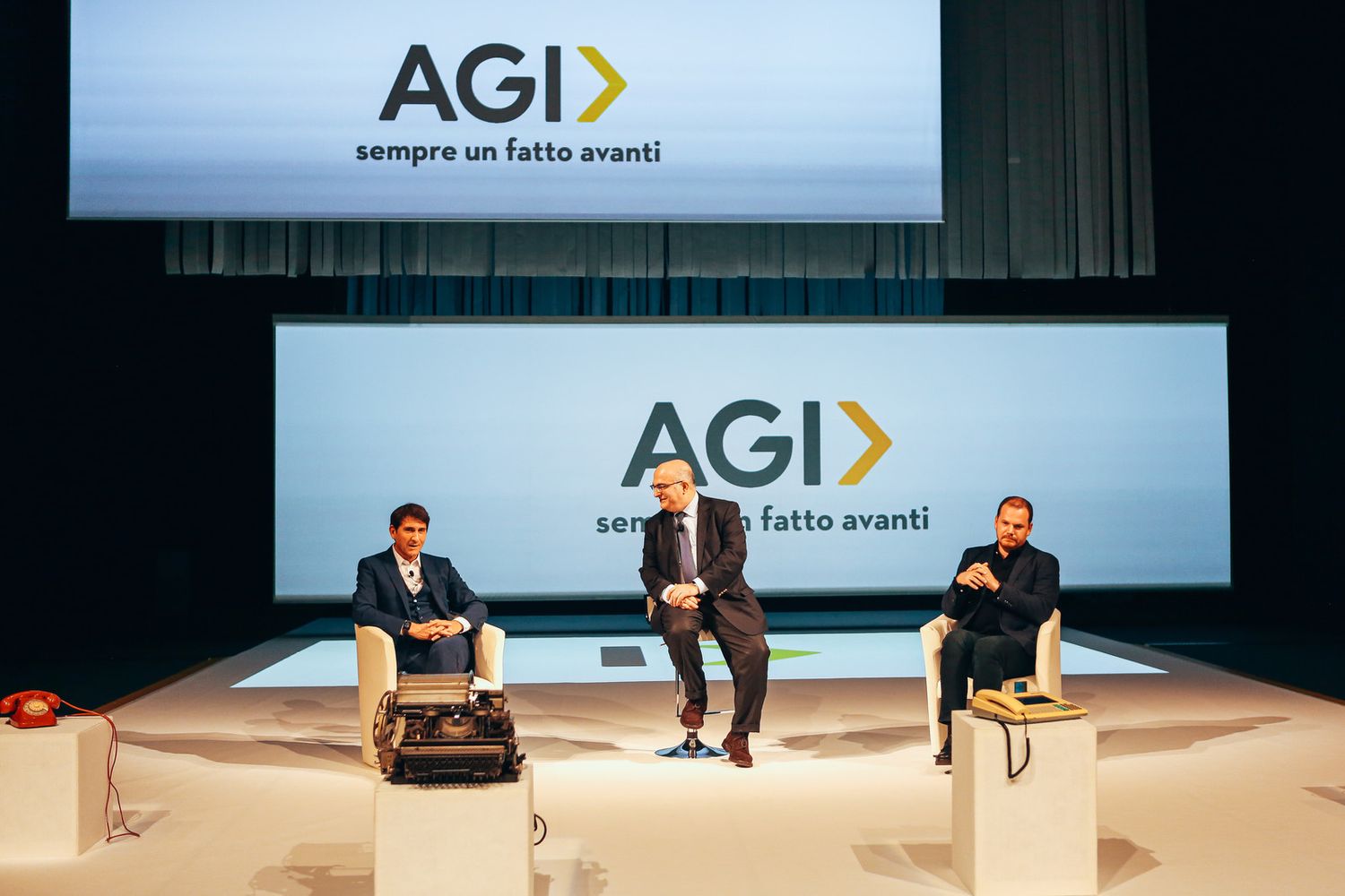 Salvatore Ippolito, Mario Sechi e Alessandro Vento all'evento durante il quale &egrave; stato presentato il nuovo logo AGI