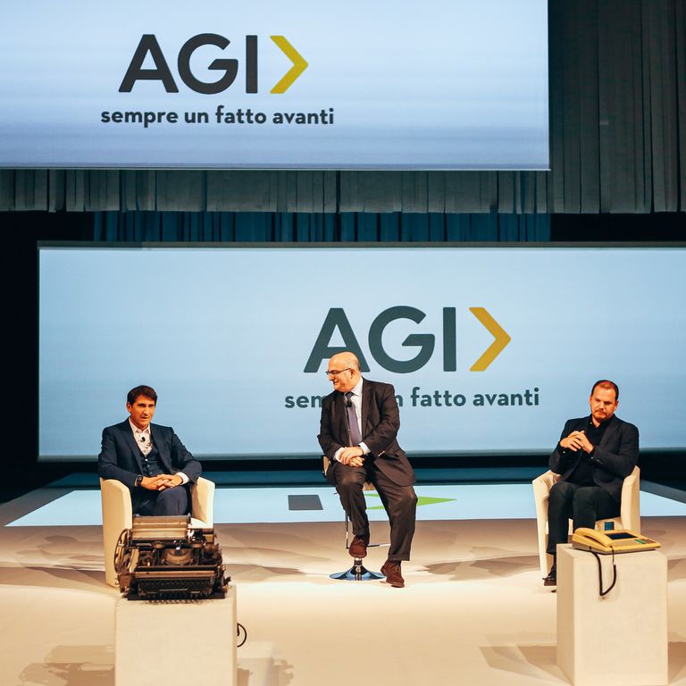 Salvatore Ippolito, Mario Sechi e Alessandro Vento all'evento durante il quale &egrave; stato presentato il nuovo logo AGI