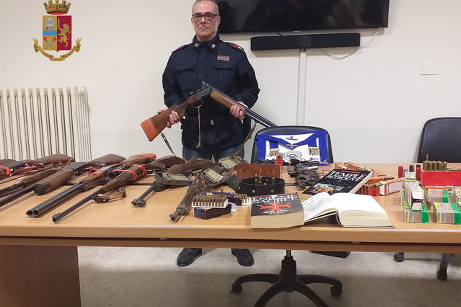 Il sequestro di armi all'ex pentito di mafia, neofascista