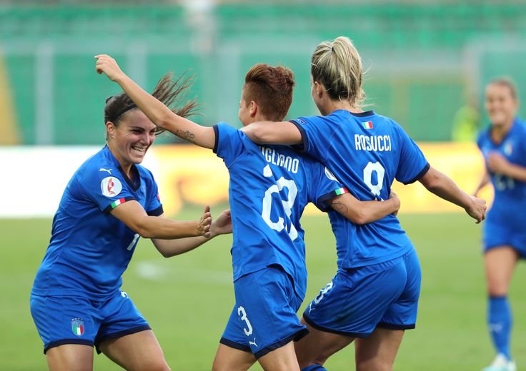 Atlete della nazionale femminile di calcio