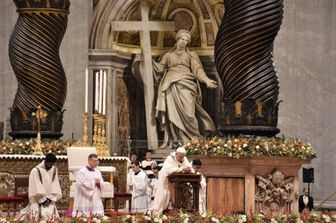 Papa Francesco durante la messa di Natale