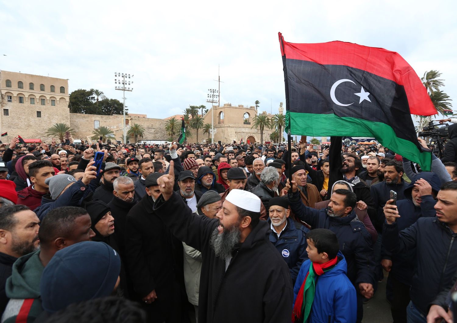 I funerali dei cadetti uccisi nell'attacco su Tripoli
