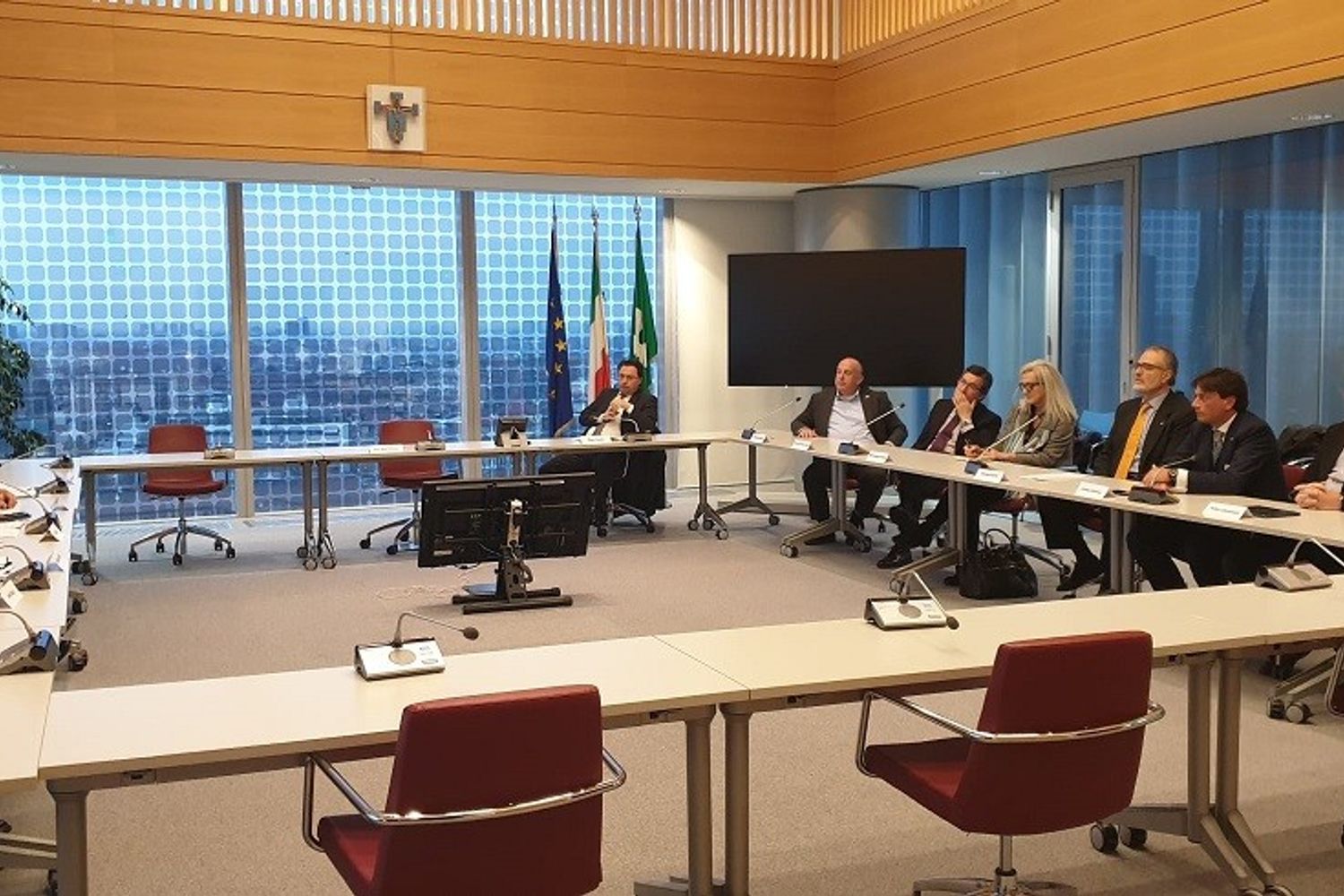 Ricardo Duarte, Decano del Corpo Consolare, incontra Alan Christian Rizzi, sottosegretario Rapporti con delegazioni internazionali, e il suo staff in Regione Lombardia&nbsp;