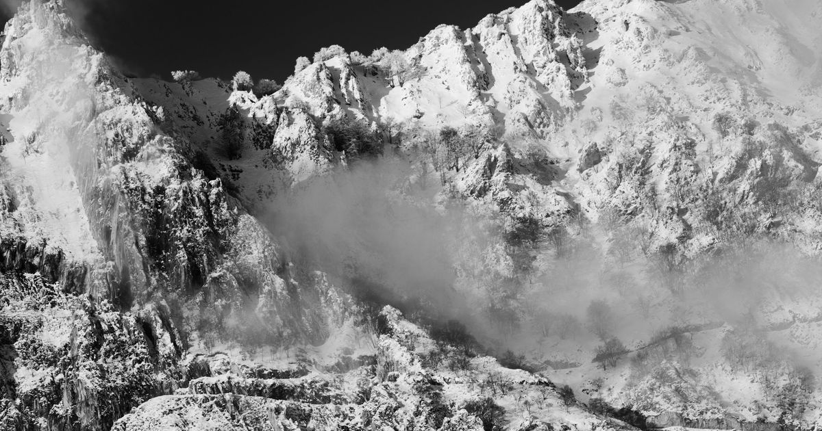 Tragedia in montagna: donna di 46 anni muore sulle Alpi Apuane