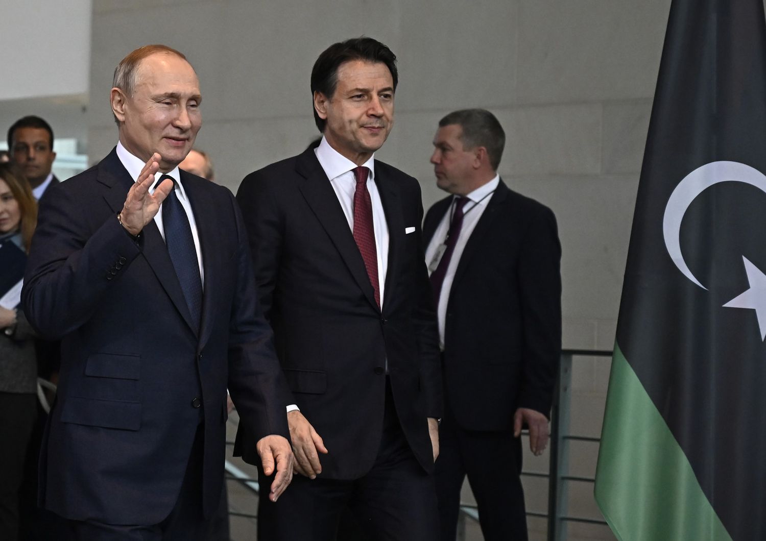 Giuseppe Conte e Vladimir Putin alla Conferenza di Berlino sulla Libia