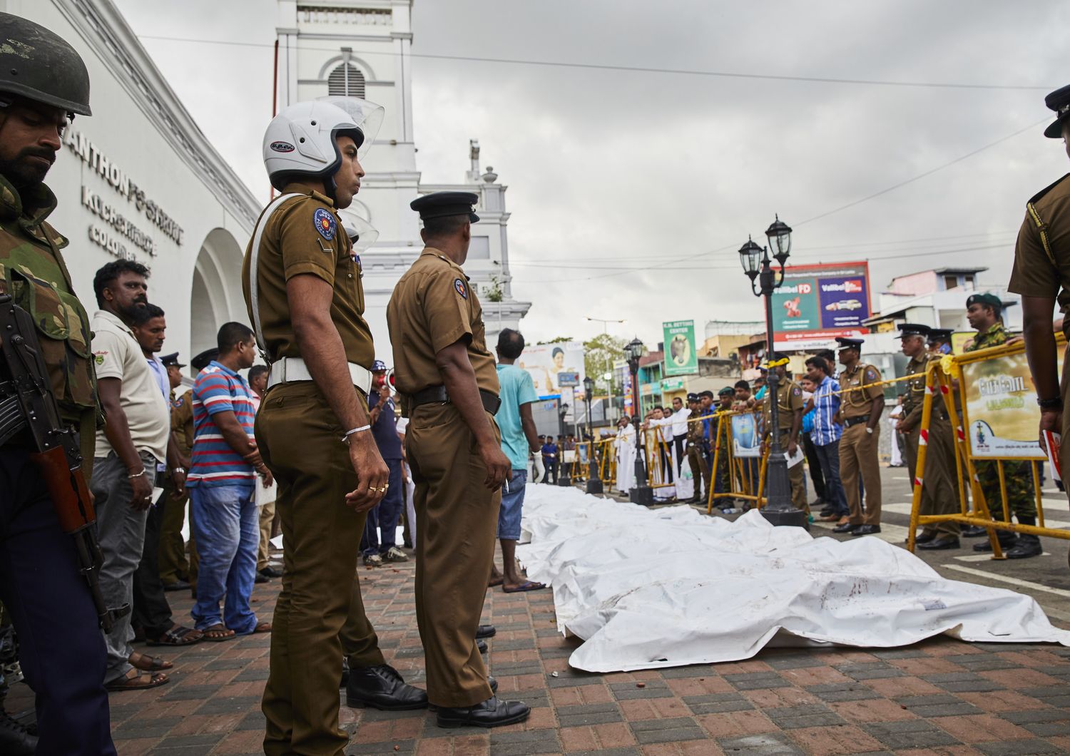 Alcune vittime della &quot;Pasqua di Sangue&quot; in Sri Lanka