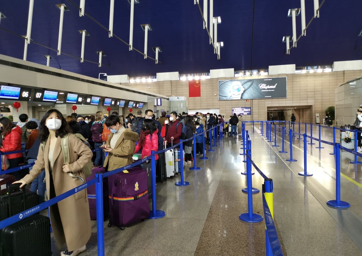 Virus cinese aeroporto di Shanghai&nbsp;