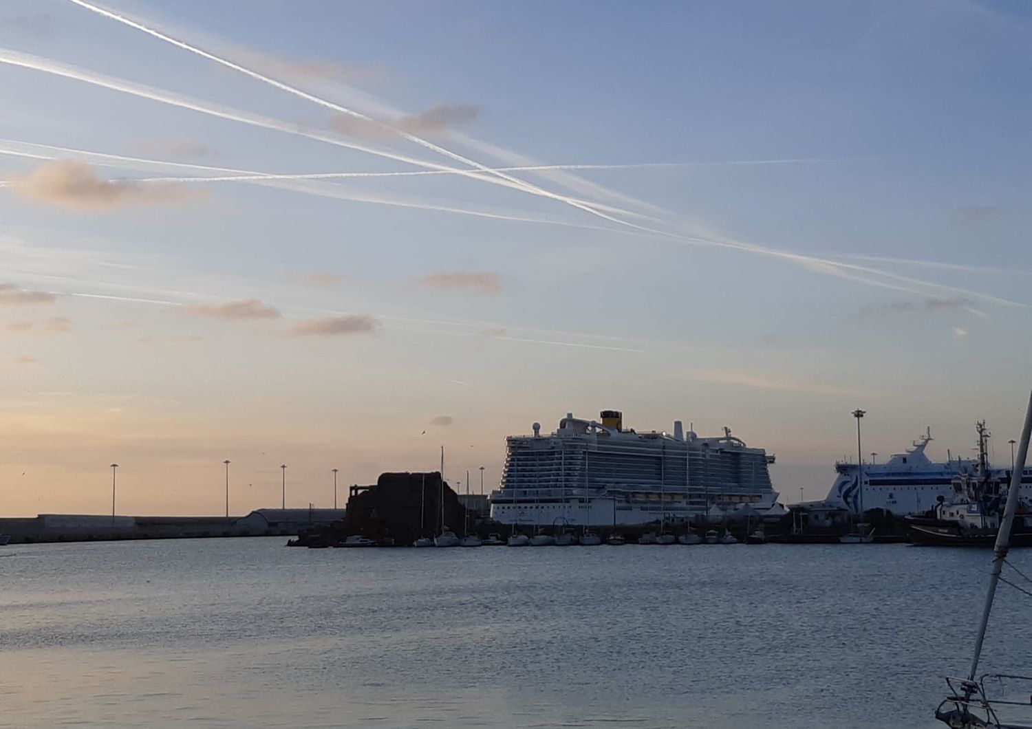 Virus Cina nave da crociera virus Civitavecchia