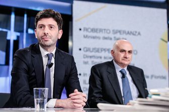 Roberto Speranza Ministro della Salute con Giuseppe Ippolito Direttore Scientifico ospedale Spallanzani