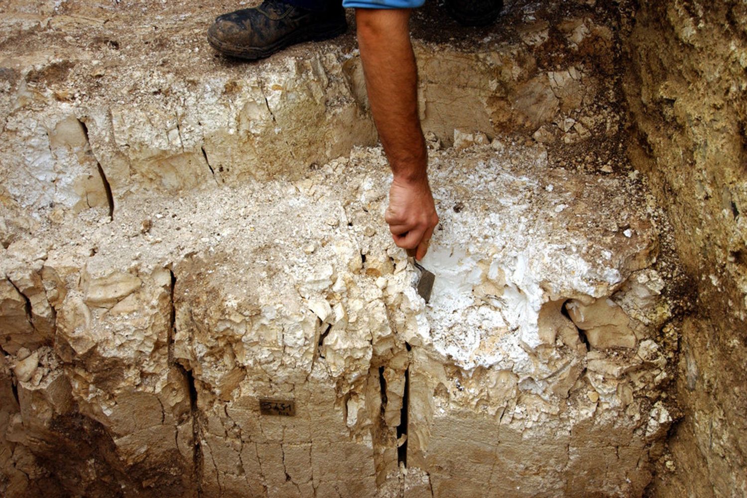 deposito di calce viva