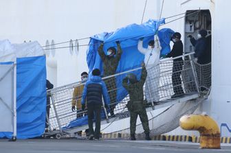 Nave quarantena virus