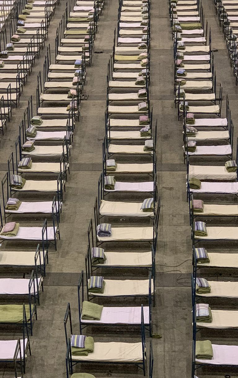 Teatro convertito a ospedale a Wuhan