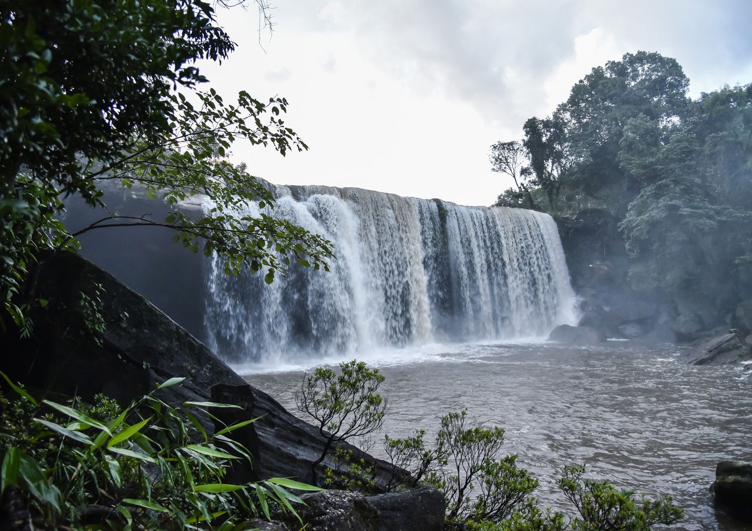 Le cascate di Krang Suri sulle colline di Jaintia, nel distretto indiano di Meghalaya