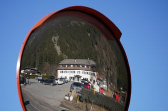 &nbsp;L'hotel degli atleti russi ad Anterselva