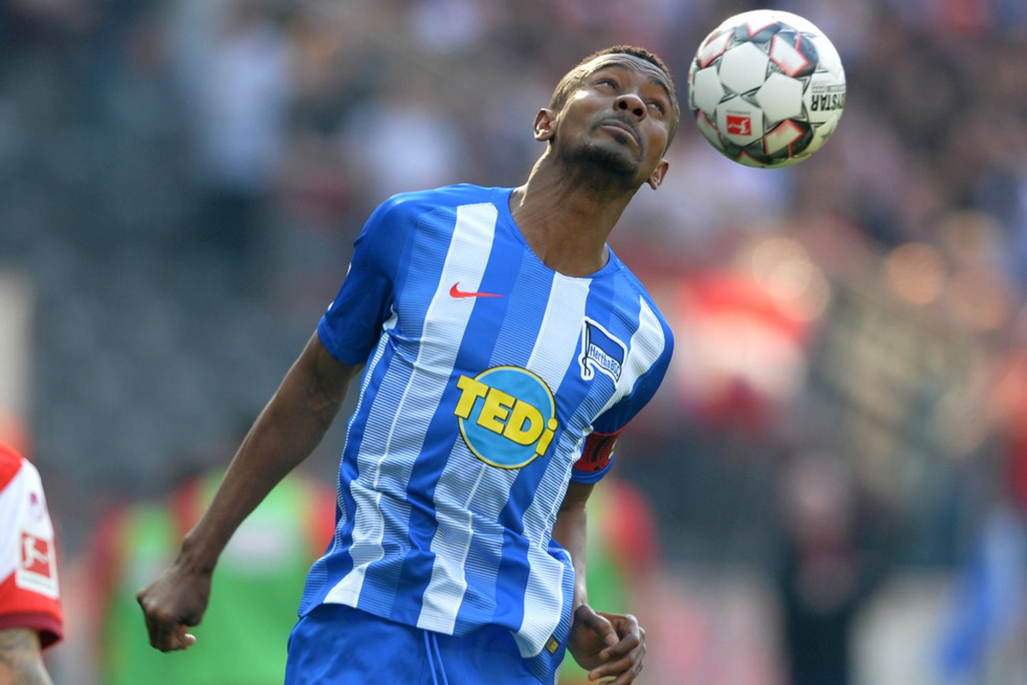 Calcio, colpo di testa