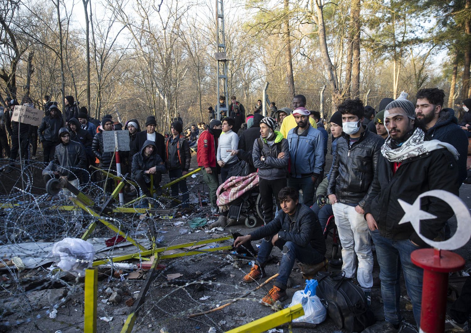 Migranti al confine tra Grecia e Turchia