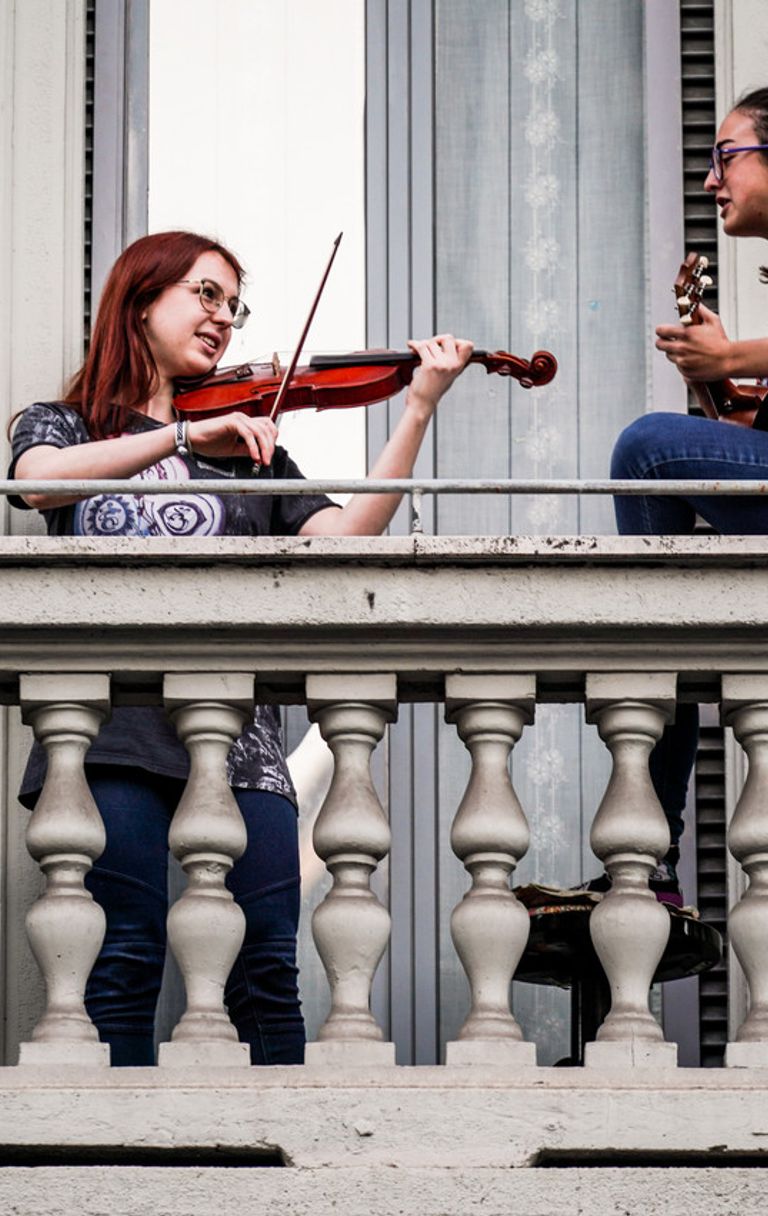 Un'orchestra improvvisata 