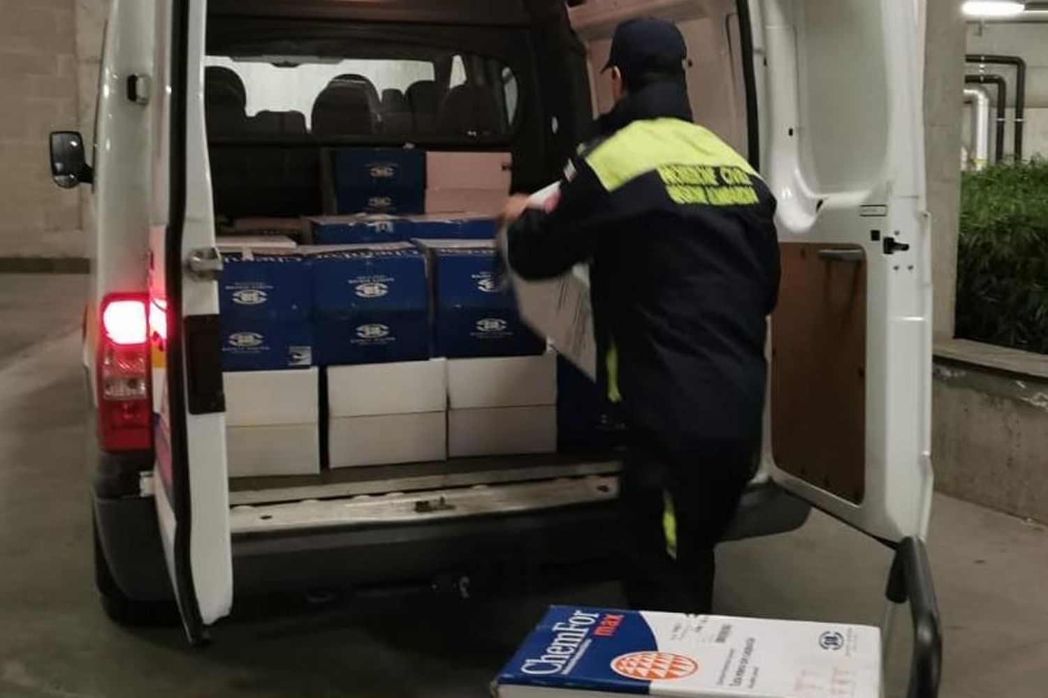 Il materiale donato da Huawei viene portato negli ospedali