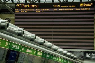 Il Terminal 1 dell'aeroporto di Fiumicino chiuso