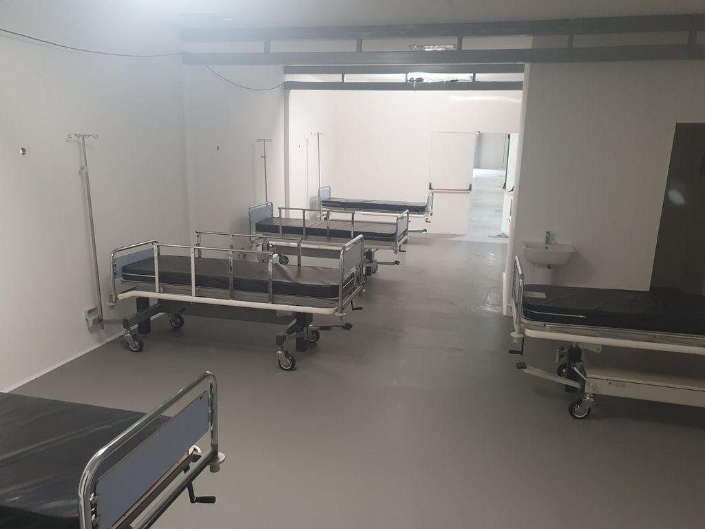 I lavori per l'ospedale di Milano che dovr&agrave; essere pronto in 10 giorni&nbsp;