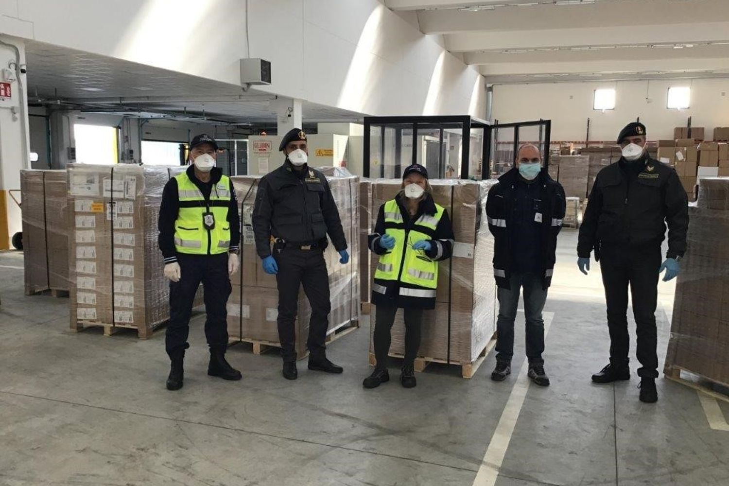 La merce sequestrata a Bologna&nbsp;