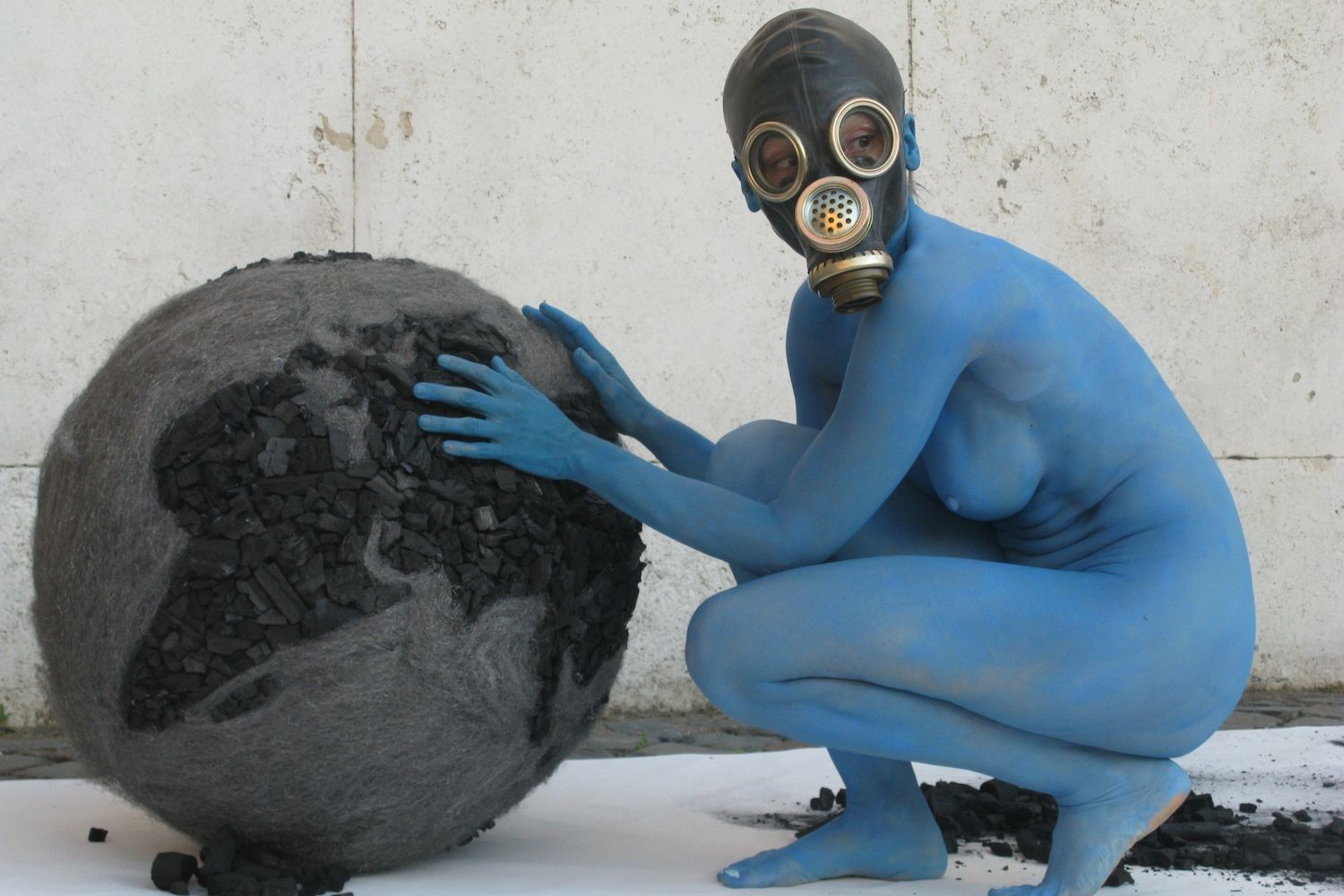 &nbsp; &nbsp;Performance 'Terra Mater' di Vito Bongiorno